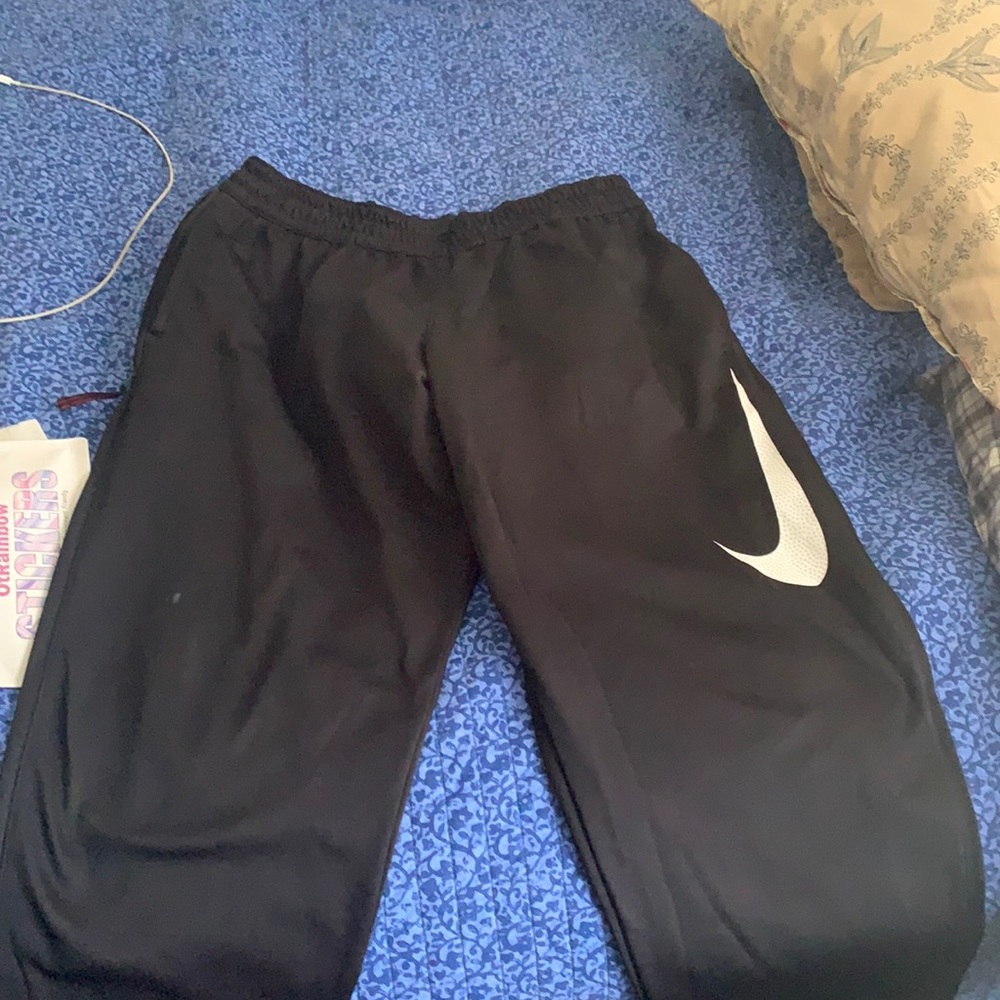 NIKE POCKET ZIP SWEATS